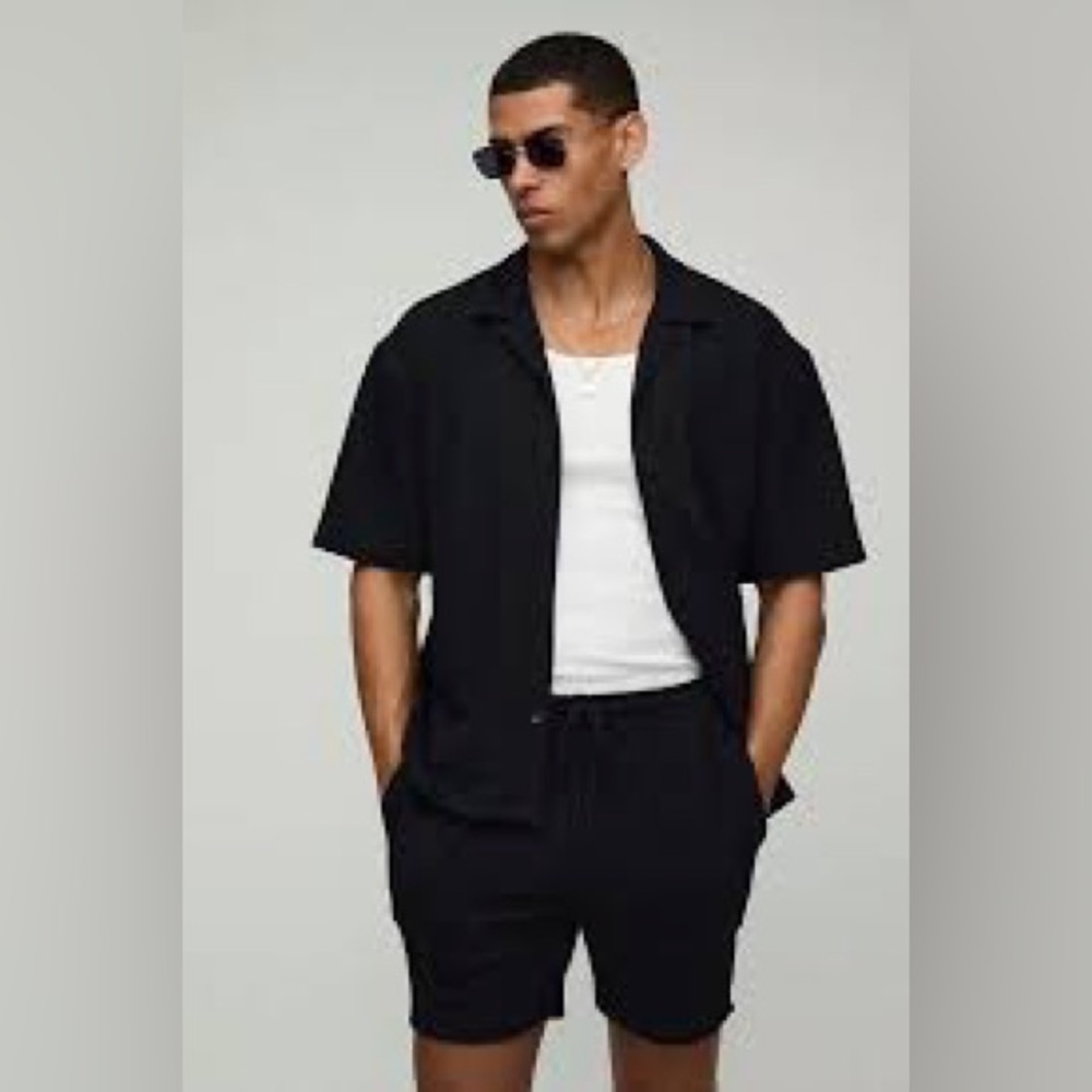 3pcs Men's new  Short Sleeve‎ Oversized Diamond Stretch Shirt & Short Set